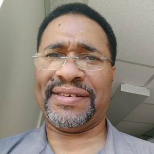 Meet your Posher, Everett